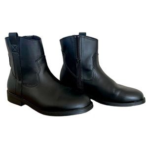 ZARA Black Low Boots for Girl (EU 34/ US 2.5) in Great Used Condition